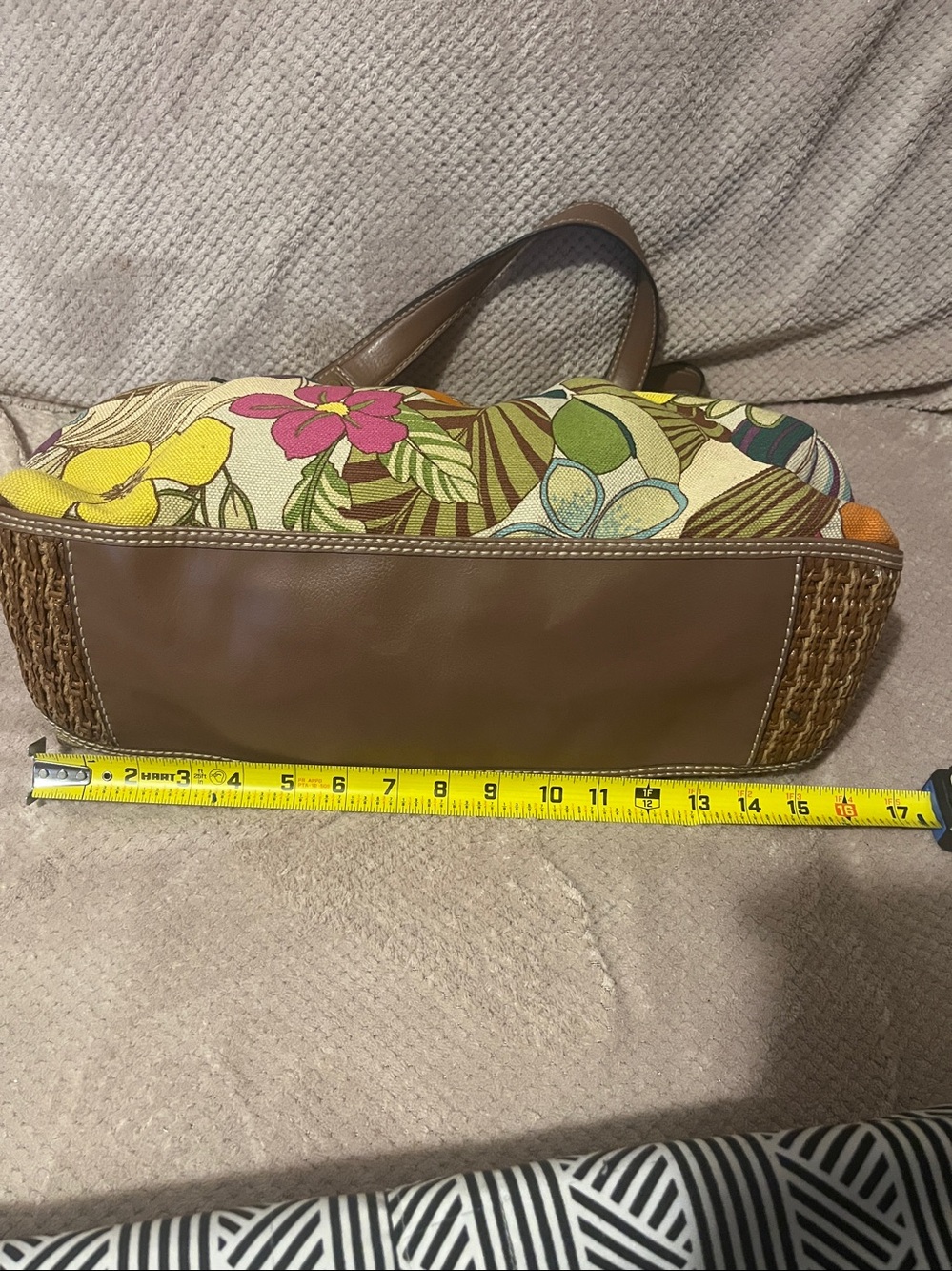 Floral Fossil Canvas Shoulder Bag with Brown Leather Handles - Picture 10 of 11
